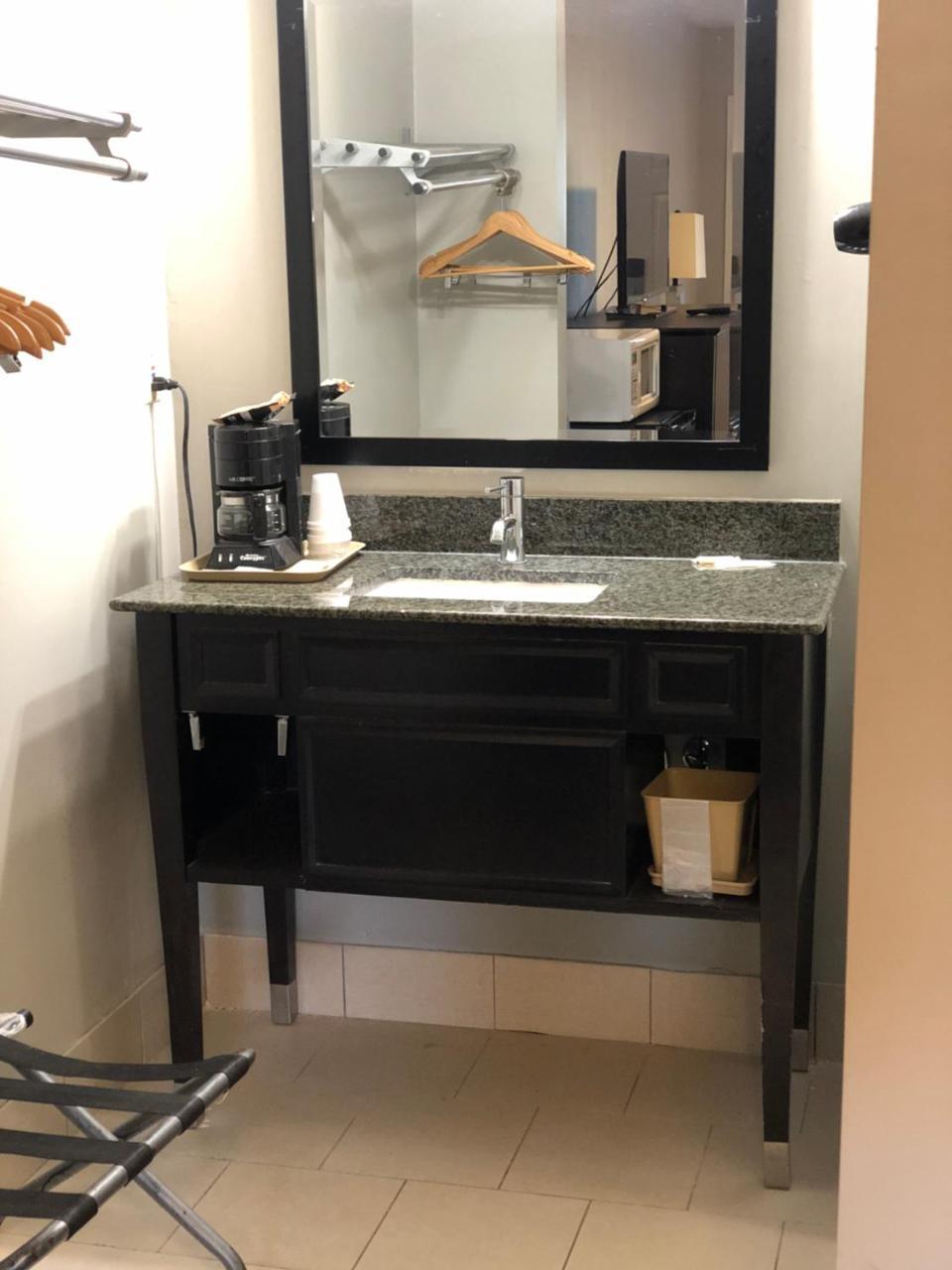 Deerfield Inn&Suites - Fairview Buitenkant foto